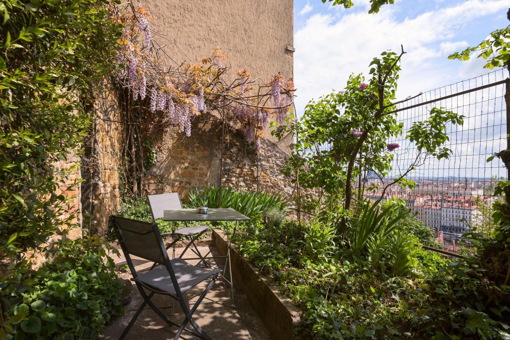 Les Jardins Du Gourguillon Apartment Lyon Exterior photo